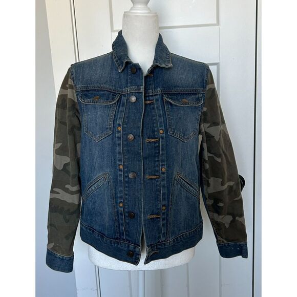 BDG Denim and Camo Jacket Women's Size M - Picture 1 of 6